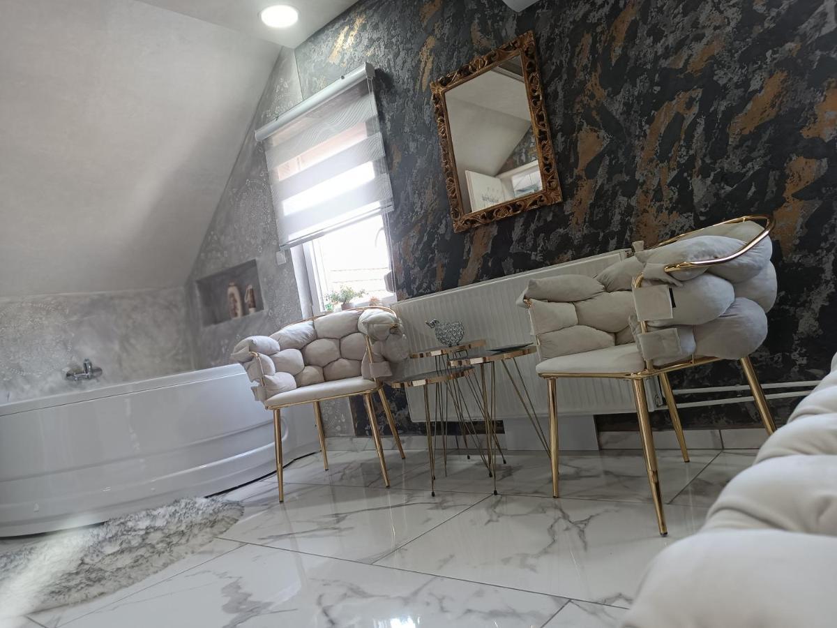 Jacuzzy Andjela Διαμέρισμα Σουμπότικα